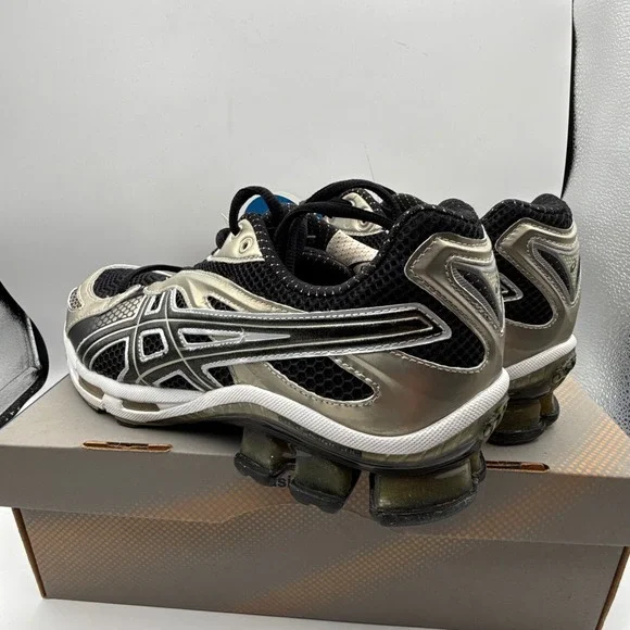 Asics Gel Kinetic Mens Running Shoes Size 10.5 NIB TN831‎ 9090 Black Onyx Gold